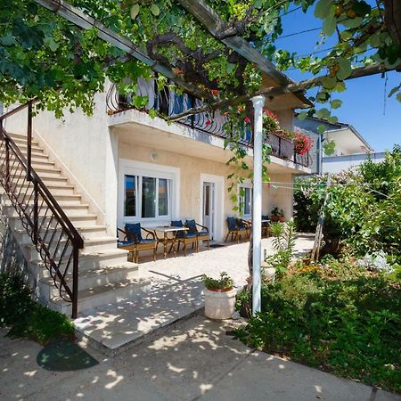 Apartmani Jelica 克尔克 外观 照片