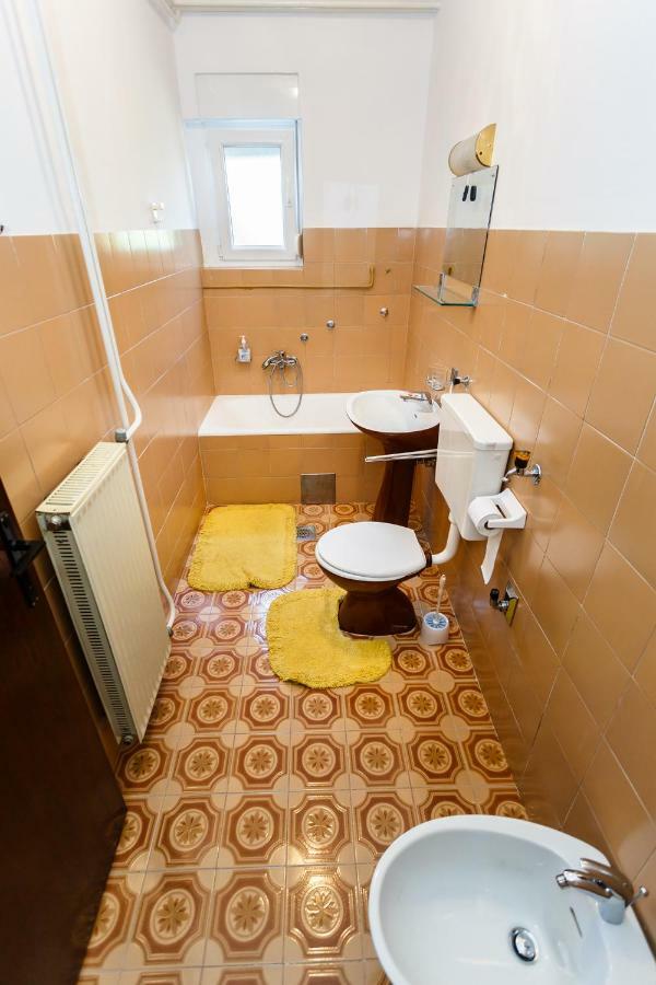 Apartmani Jelica 克尔克 外观 照片